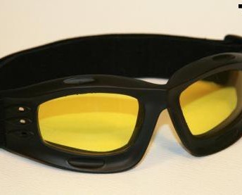 Motorcycle-goggles-black-yellow-tinted-lenses-black-frame-SPR-rubber-0